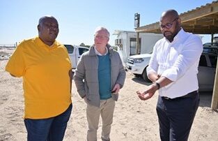 Councillor Anda Ntsodo, Councillor Stuart Pringle and Councillor Malusi Booi. Image credit: CoCT